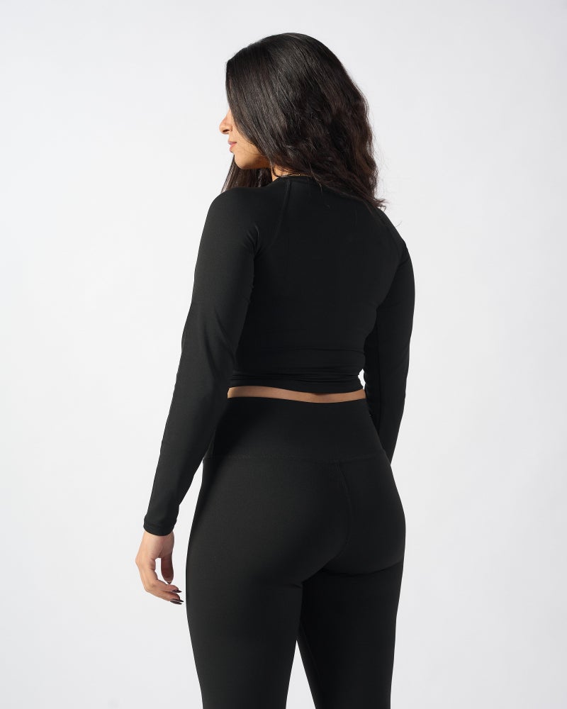 Beyond sportswear Women's Black Essential Long sleeve Crop Top - Image 2